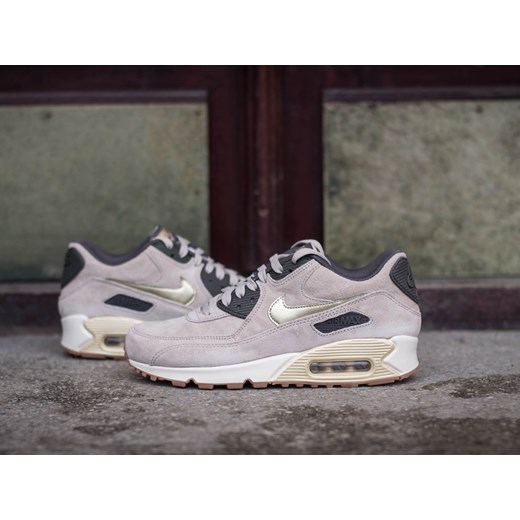BUTY NIKE AIR MAX 90 PREMIUM SUEDE 818598 200 sneakerstudio-pl czarny jesień