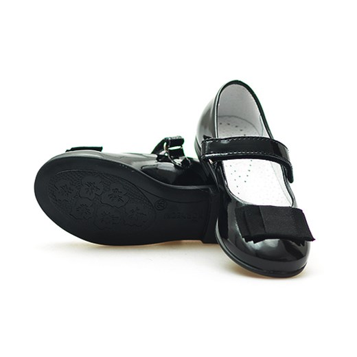 Balerinki dziecięce Kornecki 04246 Czarne lakierowane arturo-obuwie czarny Balerinki dziewczęce lakierowane
