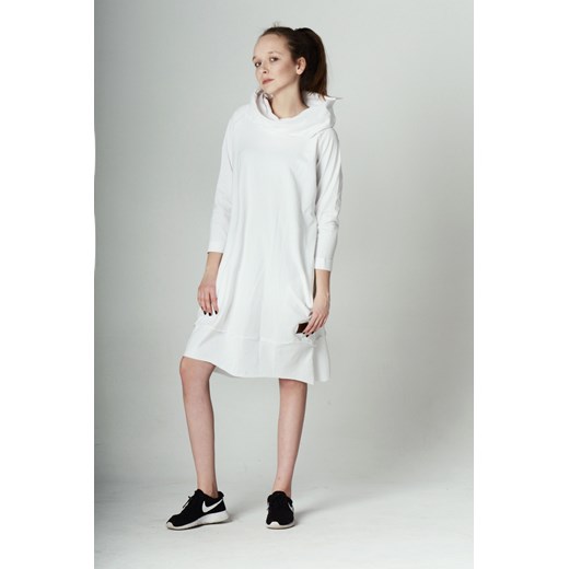 Sukienka biała luźna z kieszeniami i golfem 07/SS16 Krull szary OneSize showroom.pl