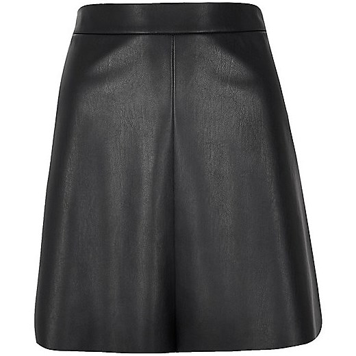 Black leather-look flippy skirt   River Island  