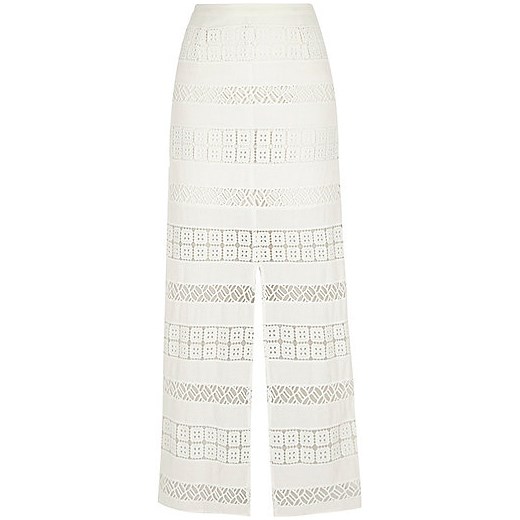 Cream lace split maxi skirt   River Island  