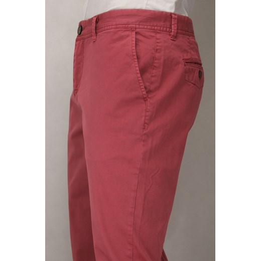 Modne spodnie typu chinos SPCHIAO15M101brick Chiao czerwony 36/32 promocja JegoSzafa.pl 