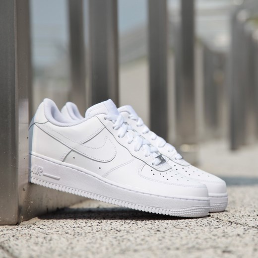 NIKE AIR FORCE 1 &#039;07