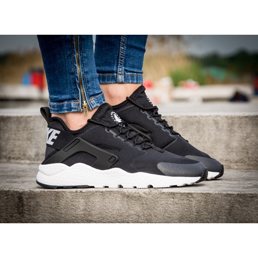 NIKE AIR HUARACHE RUN ULTRA BLACK & WHITE (819151-001)
