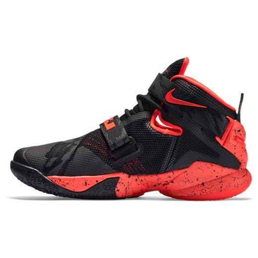 BUTY NIKE LEBRON SOLDIER IX PRM BLACK/WHITE-BRIGHT CRIMSON - 749490-016 Nike czerwony 43 Basketo.pl