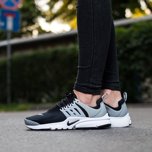 Buty damskie sneakersy Nike Presto (GS) 833875 001 Nike 38,5 okazyjna cena sneakerstudio.pl