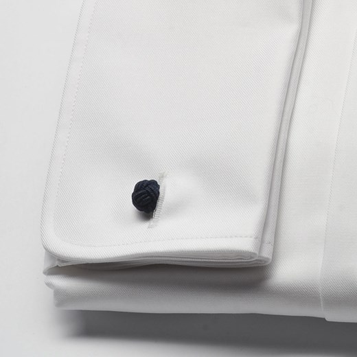 Biała koszula męska taliowana (SLIM FIT) z mankietami na spinki