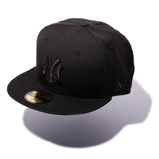 CZAPKA BLACK ON BLACKNY YANKEES czarny Newera 7 3/8 NEW ERA