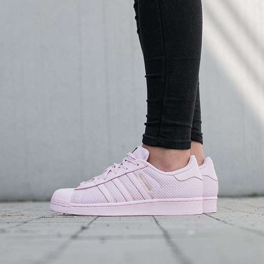 Buty damskie sneakersy adidas Originals Superstar S76623 Adidas Originals fioletowy 37 1/3 promocyjna cena sneakerstudio.pl