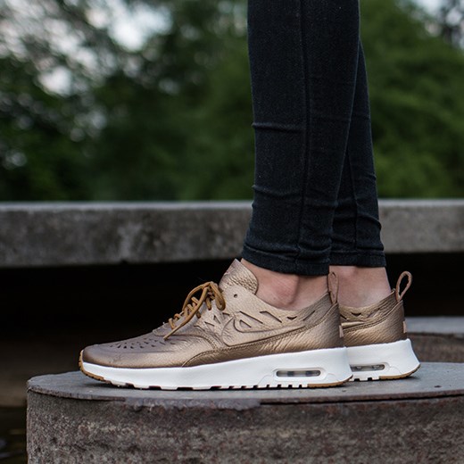 Buty damskie sneakersy Nike Air Max Thea Joli Pack 725118 900 Nike zielony 39 okazyjna cena sneakerstudio.pl
