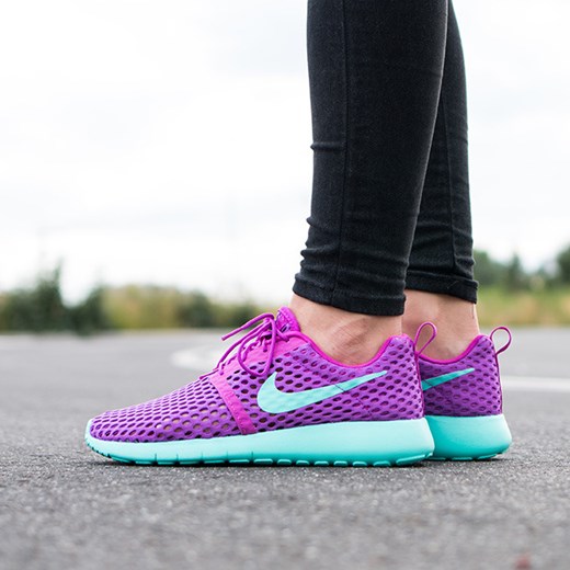 Buty damskie sneakersy Nike Roshe One Flight Weight (GS) 705486 502 fioletowy Nike 38,5 wyprzedaż sneakerstudio.pl 