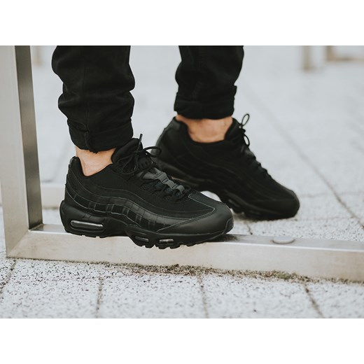 Buty męskie sneakersy Nike Air Max 95 Essential 749766 009 czarny Nike 42 okazja sneakerstudio.pl 