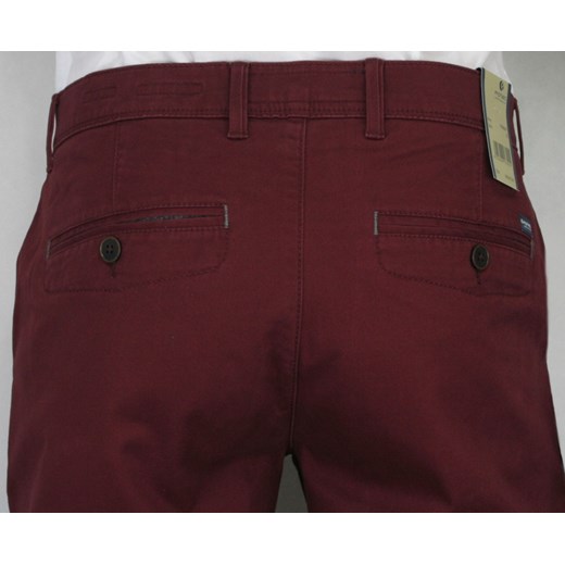 Spodnie Pioneer typu chinos SPPION16ROBERT2485BORDO czerwony Pioneer 35/34 JegoSzafa.pl