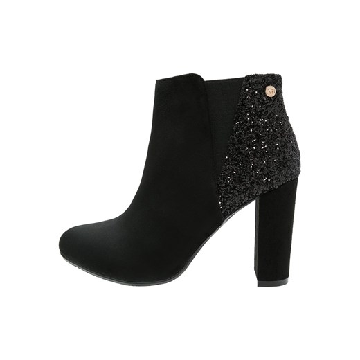 XTI Ankle boot black