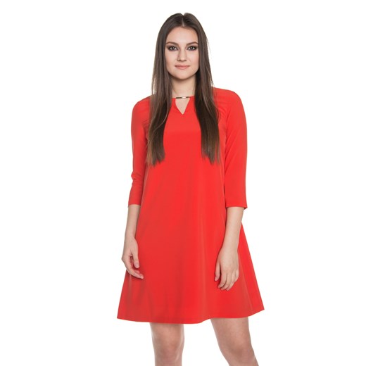 Czerwona sukienka z wydłużonym tyłem Bialcon 
