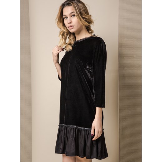 SUKIENKA LEMONADA Z MATERIAŁU TYPU AKSAMIT CZARNA  Yups S 