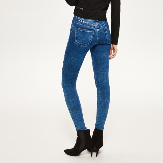 Reserved - Jeansy high waisted - Granatowy