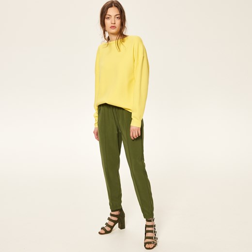 Reserved - Spodnie w kolorze khaki - Zielony