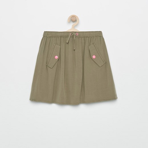 Reserved - Rozkloszowana spódnica z kieszeniami - Zielony