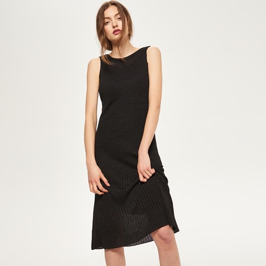 Reserved - Długa sukienka z prążkowanej dzianiny - Czarny  Reserved L 
