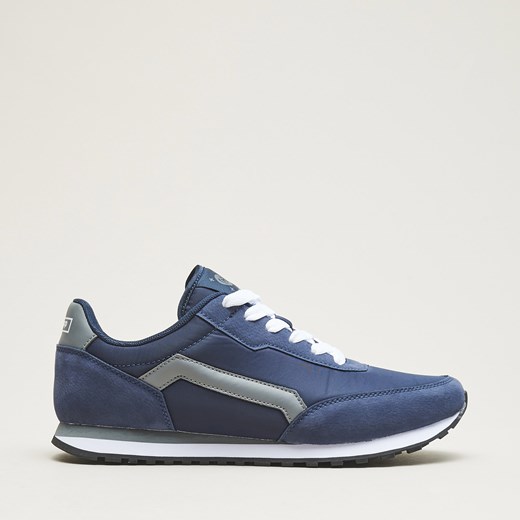 Cropp - Sportowe buty z kontrastową podeszwą - Granatowy niebieski Cropp 40 