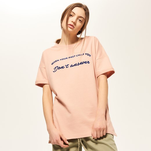 Reserved - Dresowa koszulka z aplikacją - Różowy Reserved bezowy L 