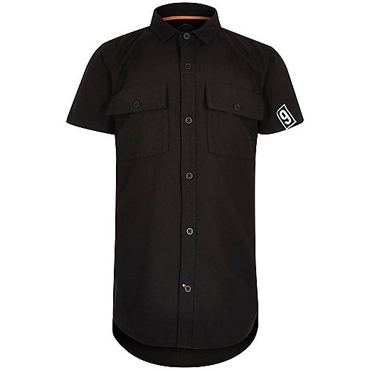 Black badge sleeve Oxford short sleeve shirt   River Island  