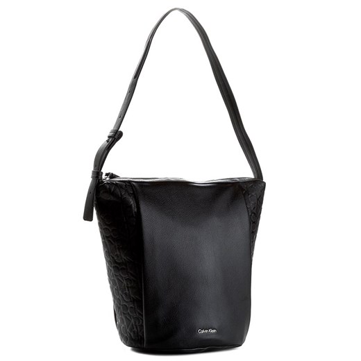 Torebka CALVIN KLEIN BLACK LABEL - Mish4 Elongated Bucket Bag K60K602701  001 Calvin Klein Black Label bialy  eobuwie.pl