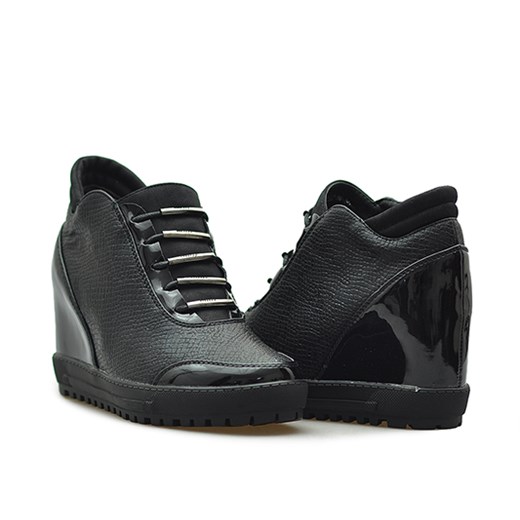 Sneakersy Filippo DBT008/17 Czarne lico + lakier Filippo   Arturo-obuwie