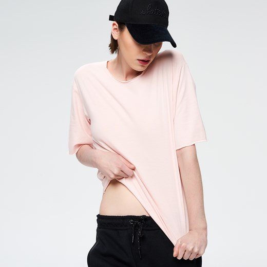 Cropp - Bluza dresowa o surowym wykończeniu - Różowy