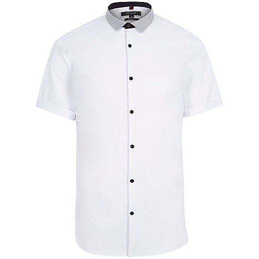 White contrast muscle fit short sleeve shirt  River Island   