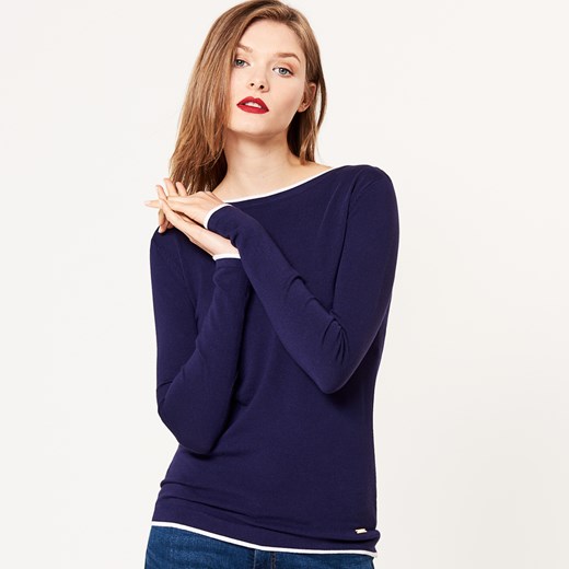Mohito - Dopasowany sweter z ozdobnymi guzikami - Niebieski