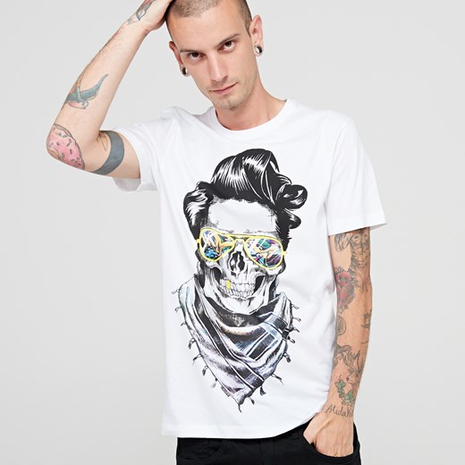 Cropp - T-shirt z modną grafiką czaszki - Biały Cropp bialy M 