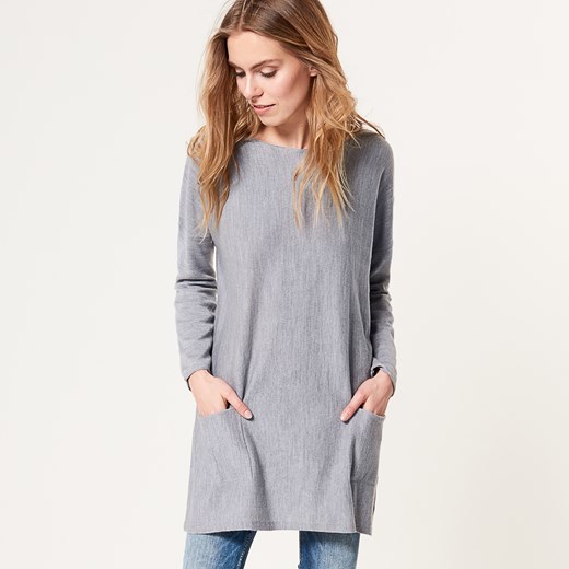 Mohito - Długi lekki sweter oversize z kieszeniami - Szary