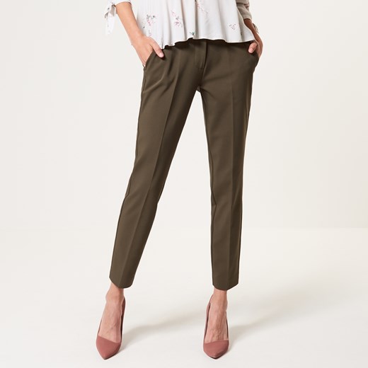 Mohito - Eleganckie spodnie z ozdobnymi suwakami - Zielony Mohito bialy 38 