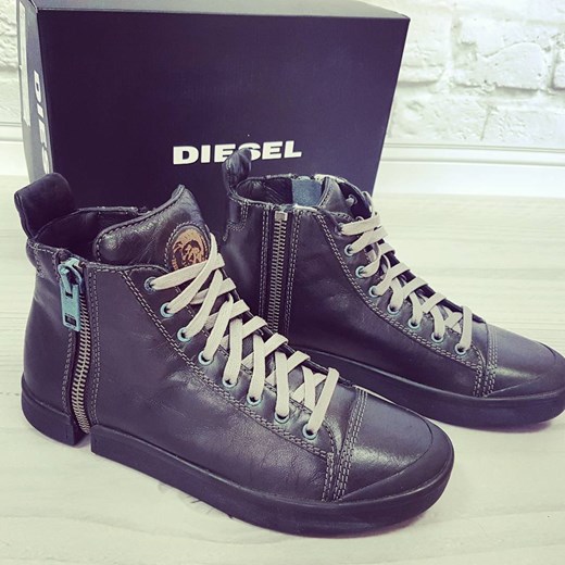 Diesel S-NENTISH II Zip Round