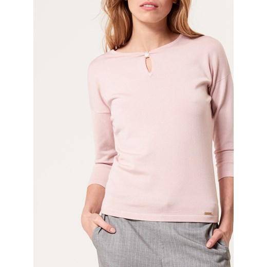 Mohito - Dopasowany sweter z biżuteryjną aplikacją - Różowy bezowy Mohito M 