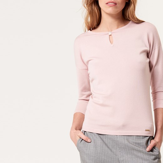 Mohito - Dopasowany sweter z biżuteryjną aplikacją - Różowy Mohito bezowy L 