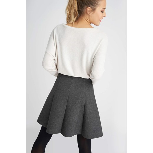 Lekki sweter z perełkami i cyrkoniami bialy ORSAY L orsay.com