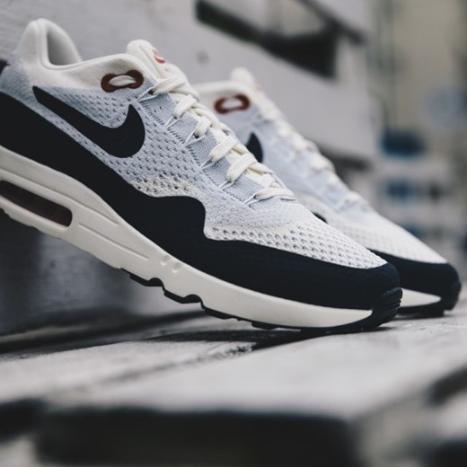 Buty męskie sneakersy Nike Air Max 1 Essential 2.0 Flyknit 875942 100 - KREMOWY