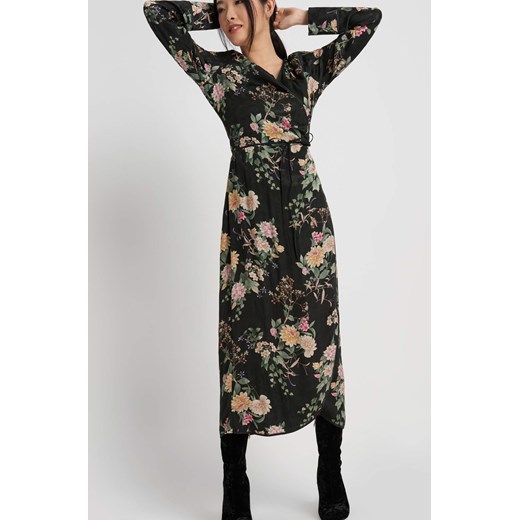 Sukienka maxi w azjatyckim stylu szary ORSAY 42 orsay.com