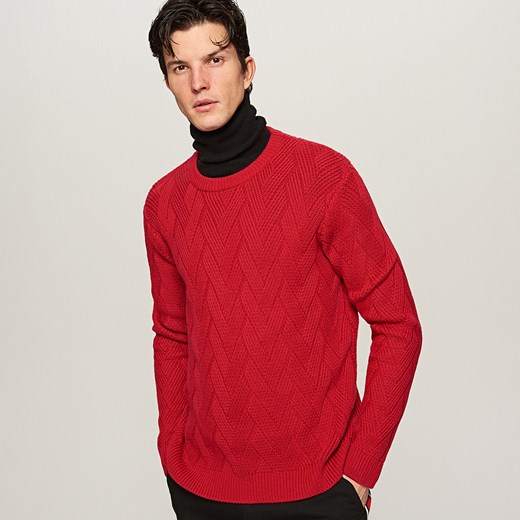 Reserved - Sweter o wyrazistym splocie - Czerwony