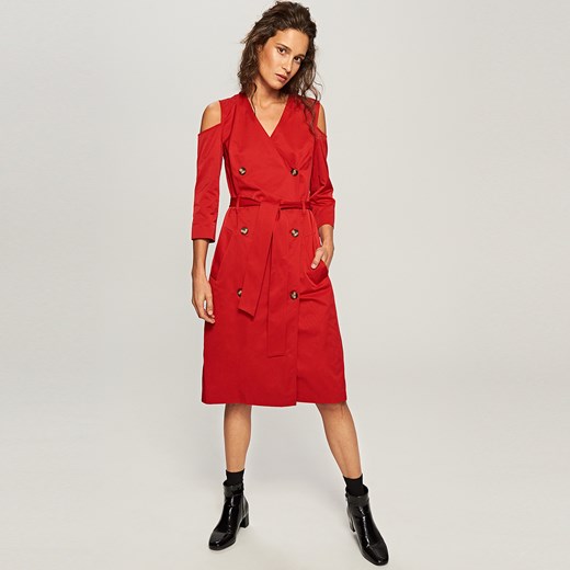 Reserved - Dwurzędowa sukienka cold shoulder - Czerwony