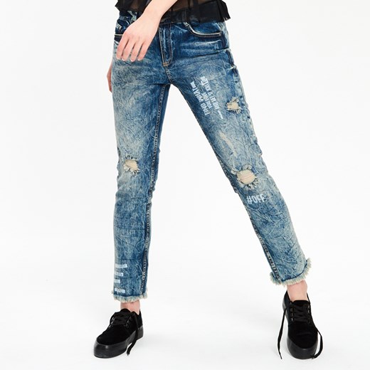 Cropp - Marmurkowe jeansy z przetarciami - Niebieski