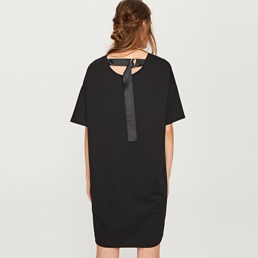 Reserved - Sukienka z ozdobnym dekoltem - Czarny Reserved  S 