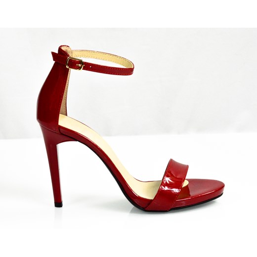 MargoShoes czerwone lakierowane sandałki szpilki na platformie Victoria skóra naturalna lakierowana