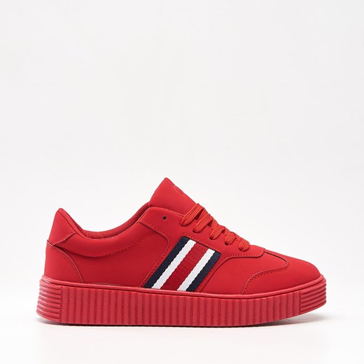 Cropp - Sneakersy z paskami - Czerwony Cropp czerwony 39 