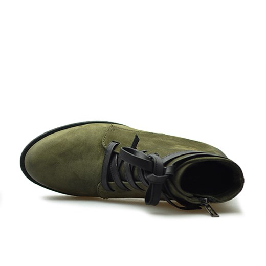 Carinii Botki damskie B4302-I43-E50 Zielone nubuk Carinii zielony  okazyjna cena Arturo-obuwie 