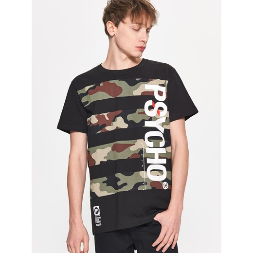 Cropp - Koszulka z panelem camo i napisem - Czarny Cropp bezowy XXL 