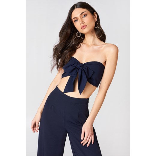 Top bandeau z wiązaniem bezowy Linn Ahlborg X Na-kd 38 NA-KD